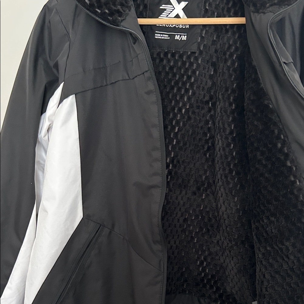 ZeroXposur Black White Ski Jacket Women’s M Cozy Coat - Picture 6 of 11